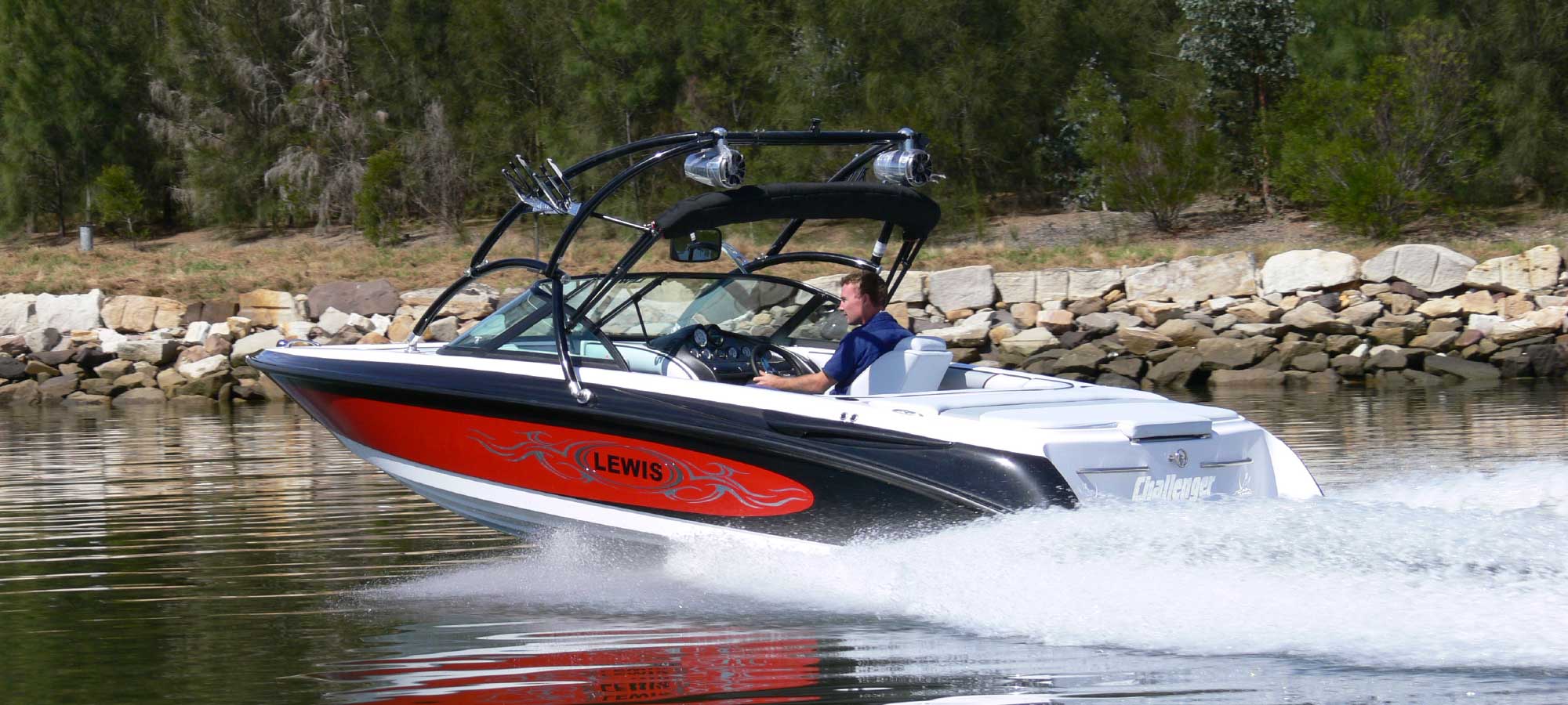 slider-Lewis-Challenger-2080